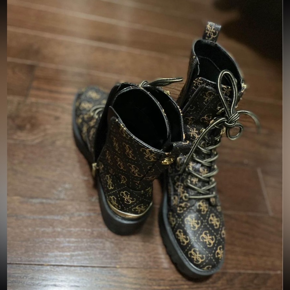 Guess combat boots